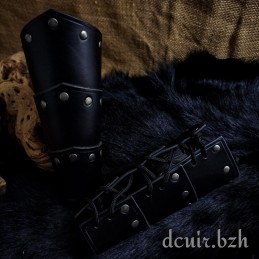 Canons d'avant-bras en Cuir "Limfyr" – Armure Segmentée à 3 Plaques pour GN | D'Cuir