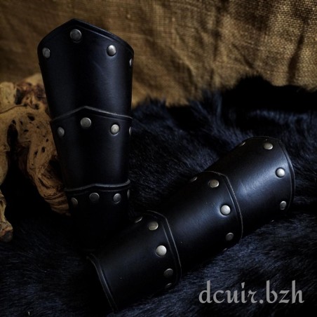 Canons d'avant-bras en Cuir "Limfyr" – Armure Segmentée à 3 Plaques pour GN | D'Cuir
