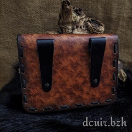 Escarcelle lacée  en Cuir "Ours"